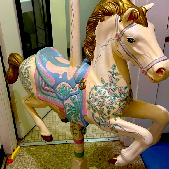 Original wooden carasail horse 300 it values at 2000